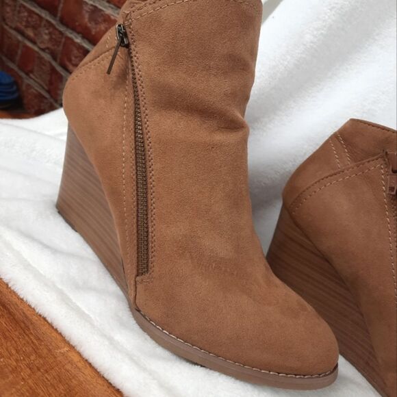 Sonoma Brown Suede Wedge Booties - Picture 8 of 15